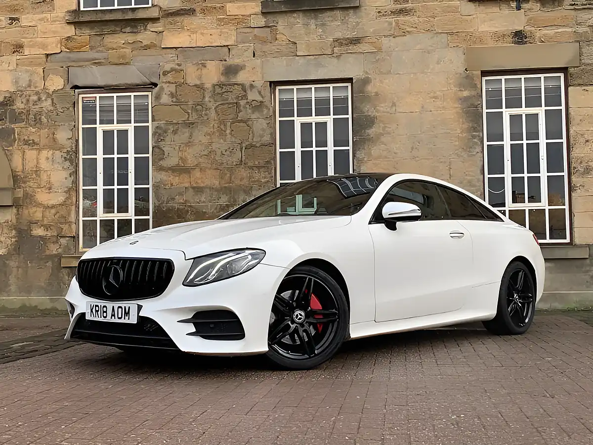 Used 2018 Mercedes-Benz E Class AMG Line (premium) Diamond White Pearlescent - Interior and Exterior details 11