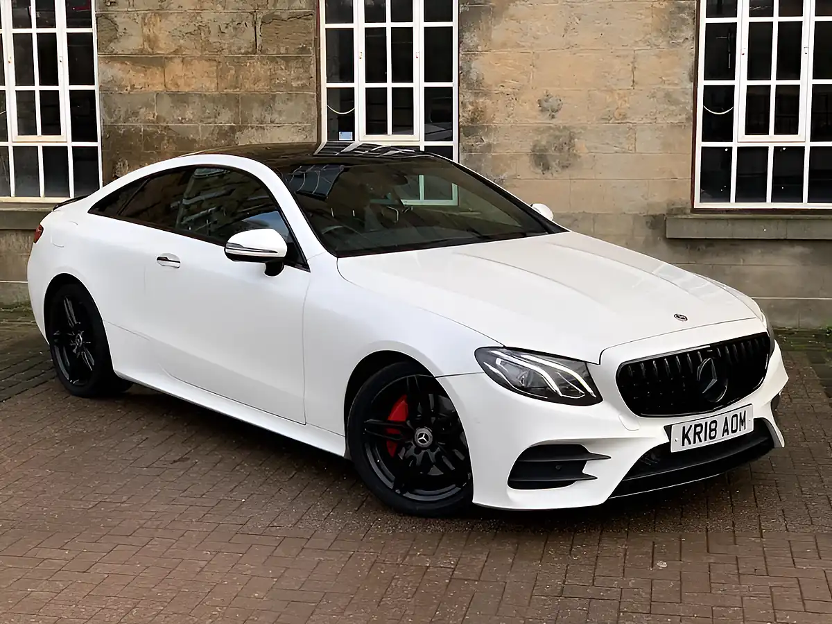 Used 2018 Mercedes-Benz E Class AMG Line (premium) Diamond White Pearlescent - Interior and Exterior details 4