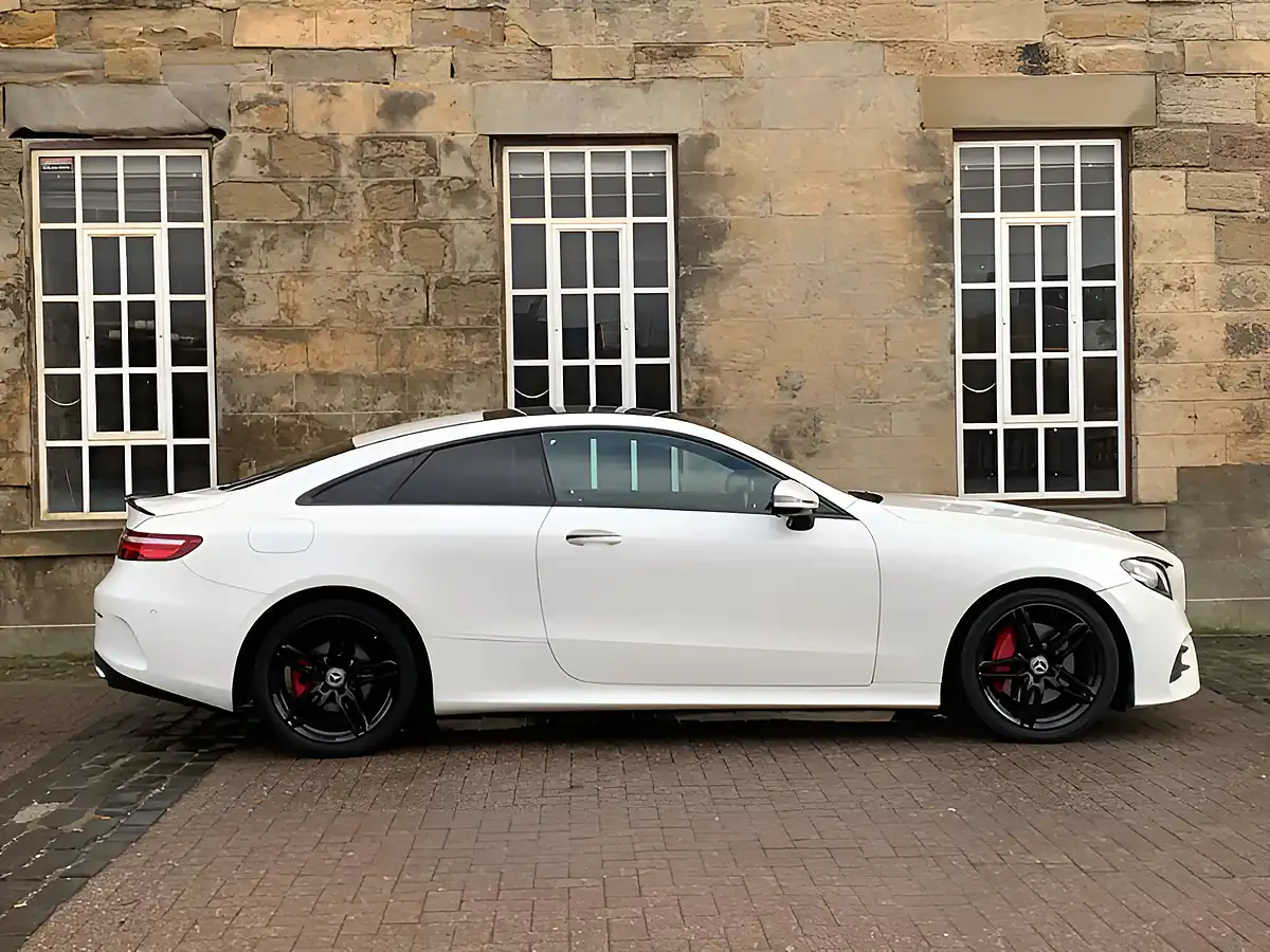 Used 2018 Mercedes-Benz E Class AMG Line (premium) Diamond White Pearlescent - Interior and Exterior details 5