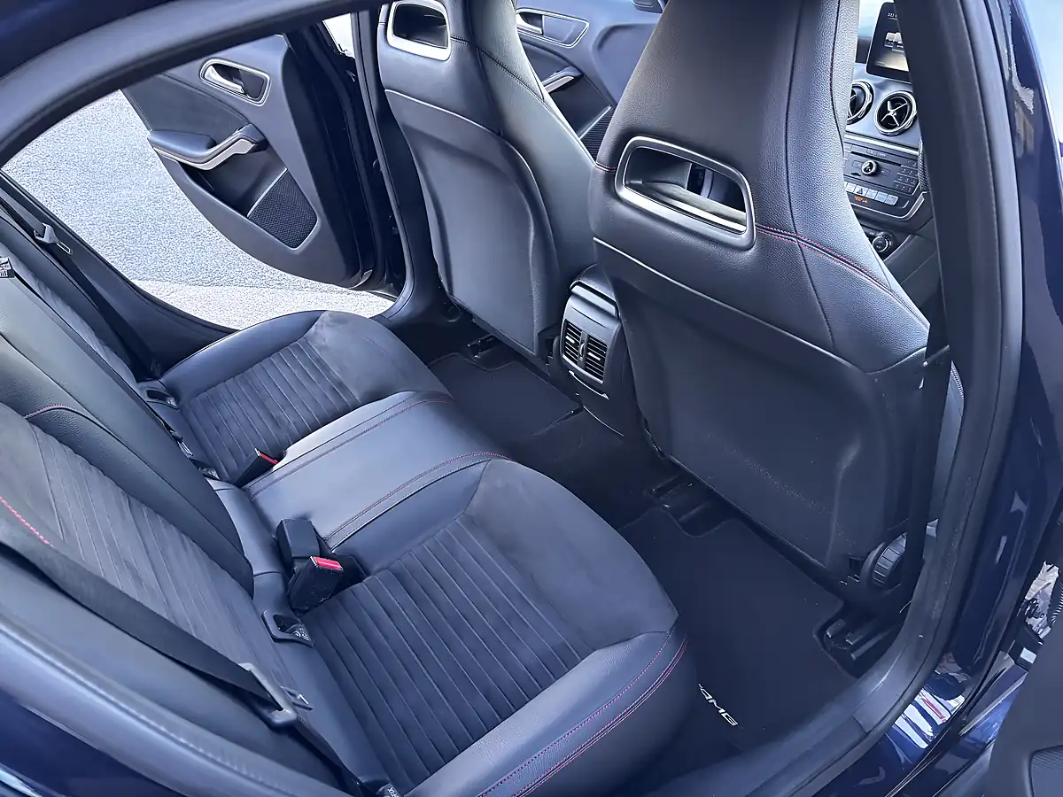 Used 2018 Mercedes-Benz Gla AMG Line Blue - Interior and Exterior details 16