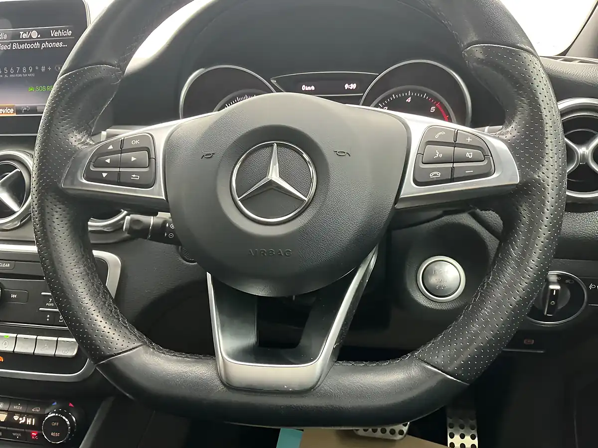 Used 2018 Mercedes-Benz Gla AMG Line Executive Red - Interior and Exterior details 11