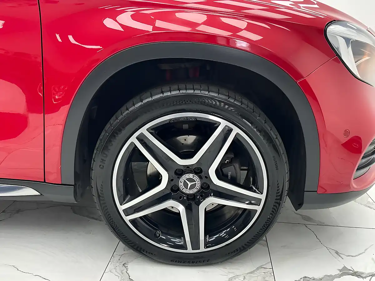 Used 2018 Mercedes-Benz Gla AMG Line Executive Red - Interior and Exterior details 15