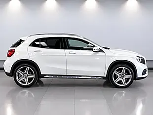 Used 2018 Mercedes-Benz Gla AMG Line (executive) White - Interior and Exterior details 3