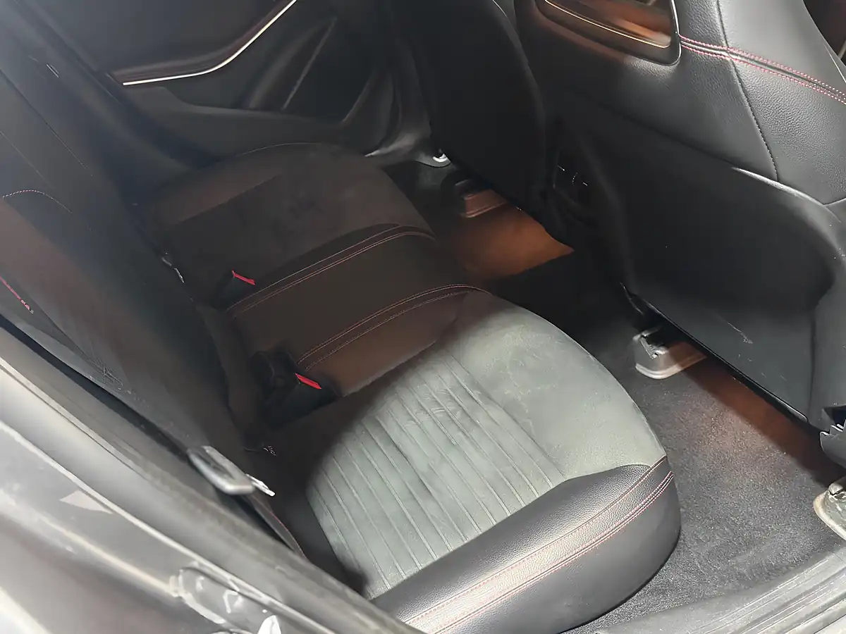 Used 2018 Mercedes-Benz Gla AMG Line Grey - Interior and Exterior details 14