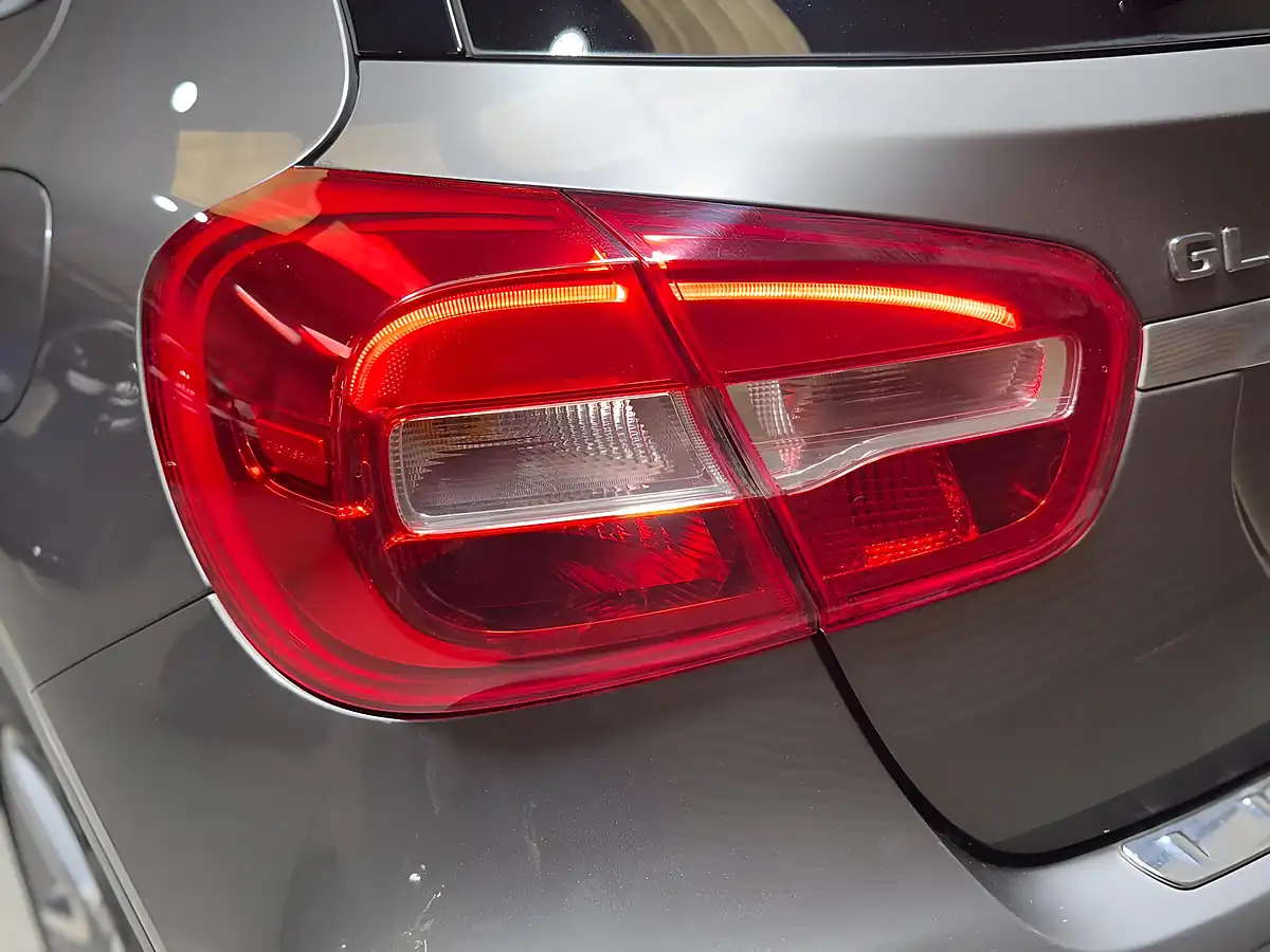 Used 2018 Mercedes-Benz Gla AMG Line Grey - Interior and Exterior details 17