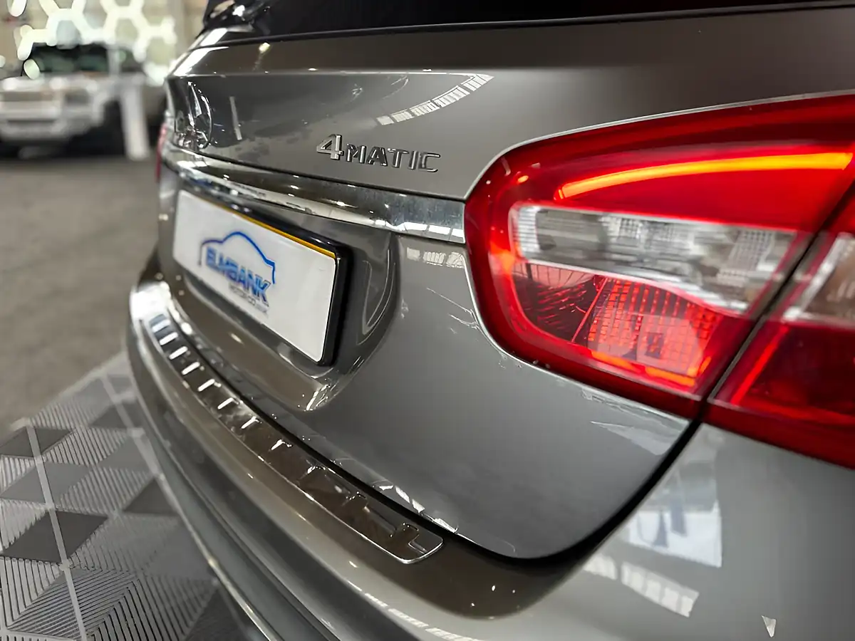 Used 2018 Mercedes-Benz Gla AMG Line Metallic Grey - Interior and Exterior details 10