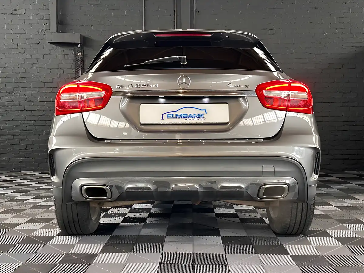 Used 2018 Mercedes-Benz Gla AMG Line Metallic Grey - Interior and Exterior details 17