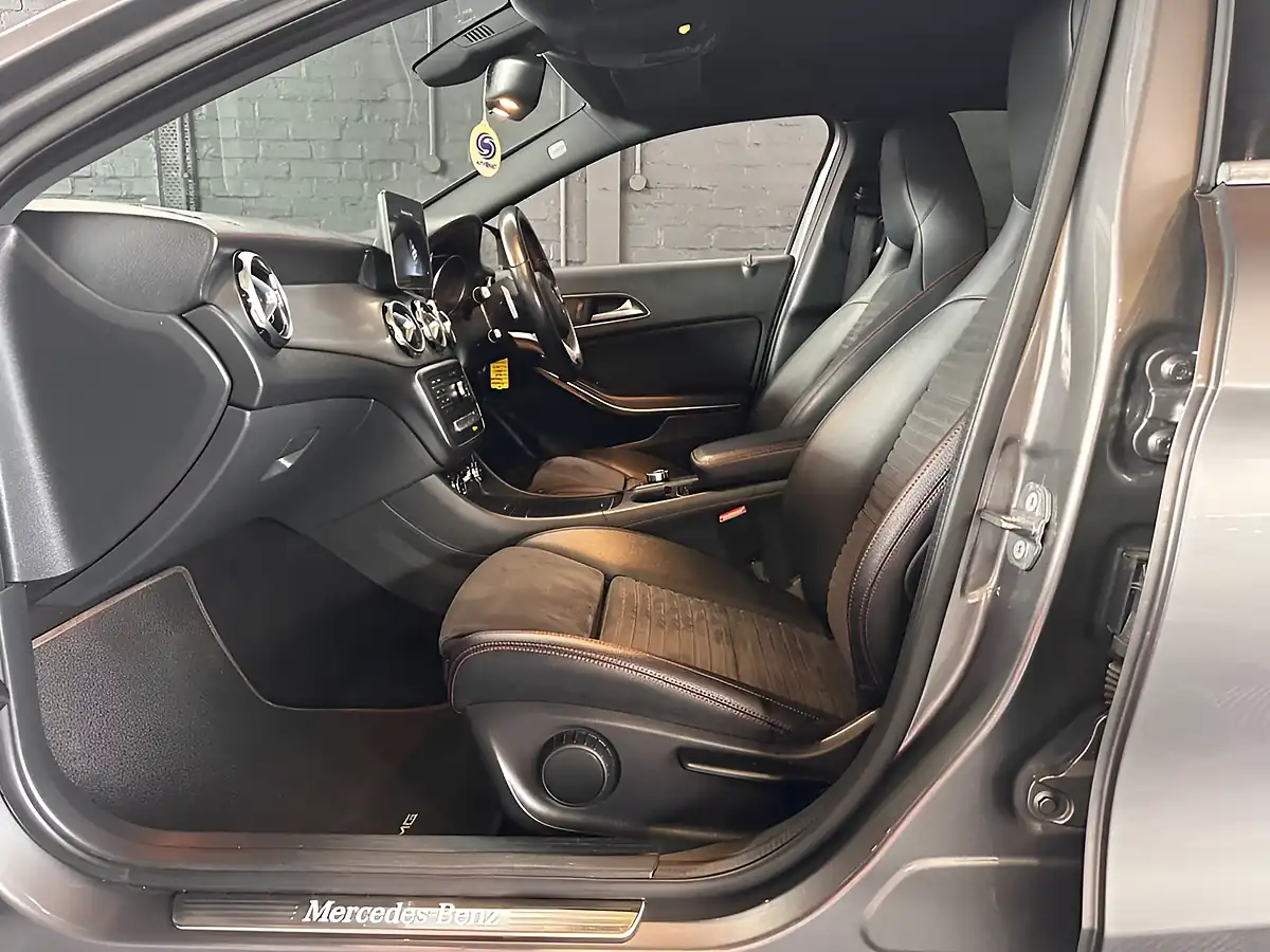 Used 2018 Mercedes-Benz Gla AMG Line Metallic Grey - Interior and Exterior details 4