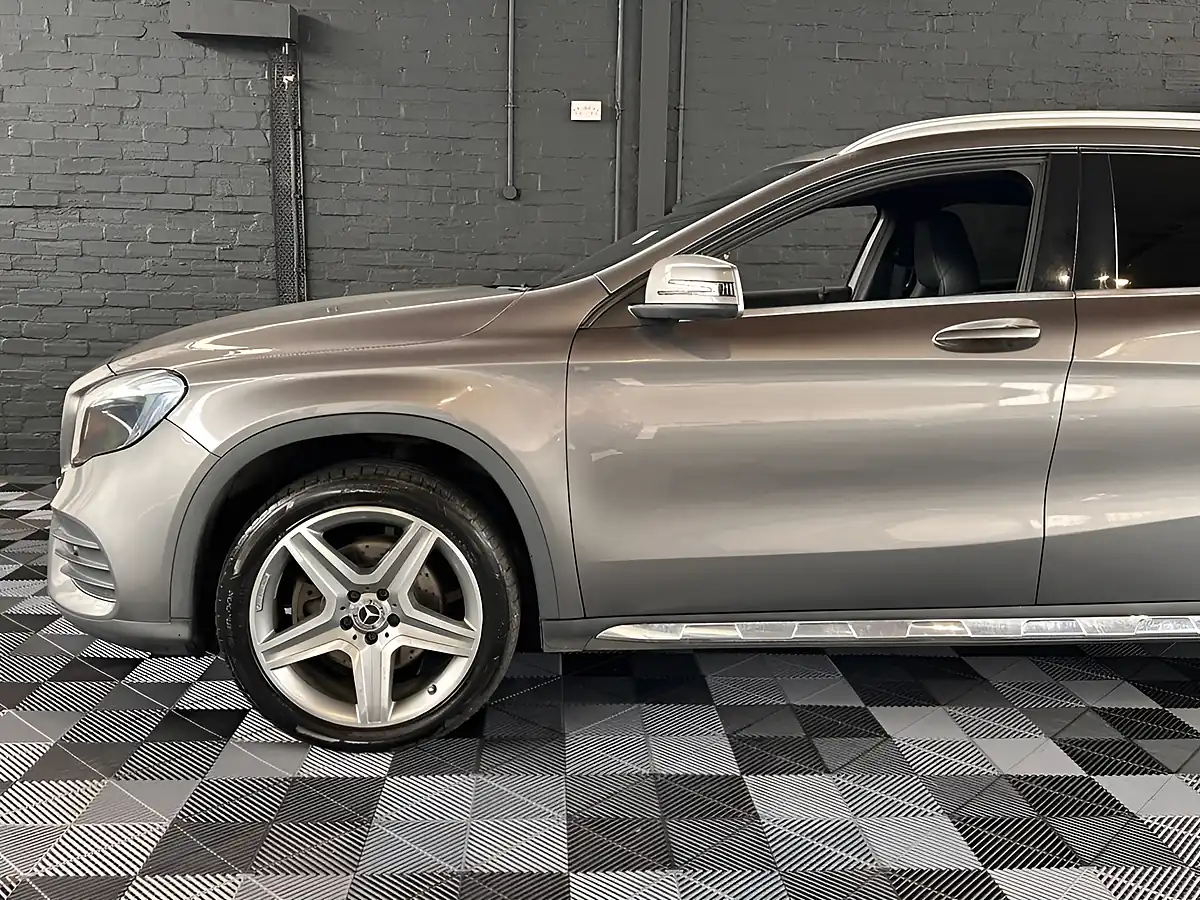 Used 2018 Mercedes-Benz Gla AMG Line Metallic Grey - Interior and Exterior details 6