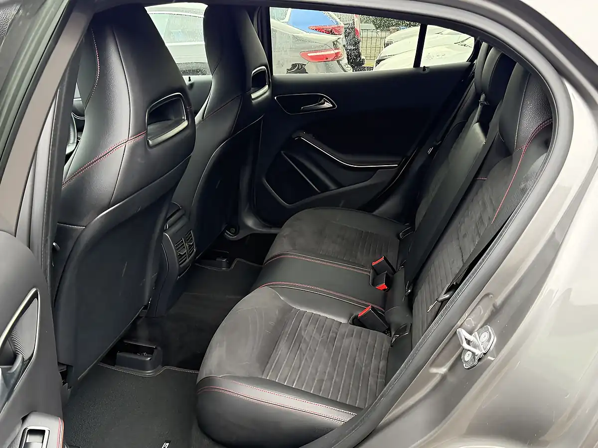 Used 2018 Mercedes-Benz Gla AMG Line Mountain Grey - Interior and Exterior details 20