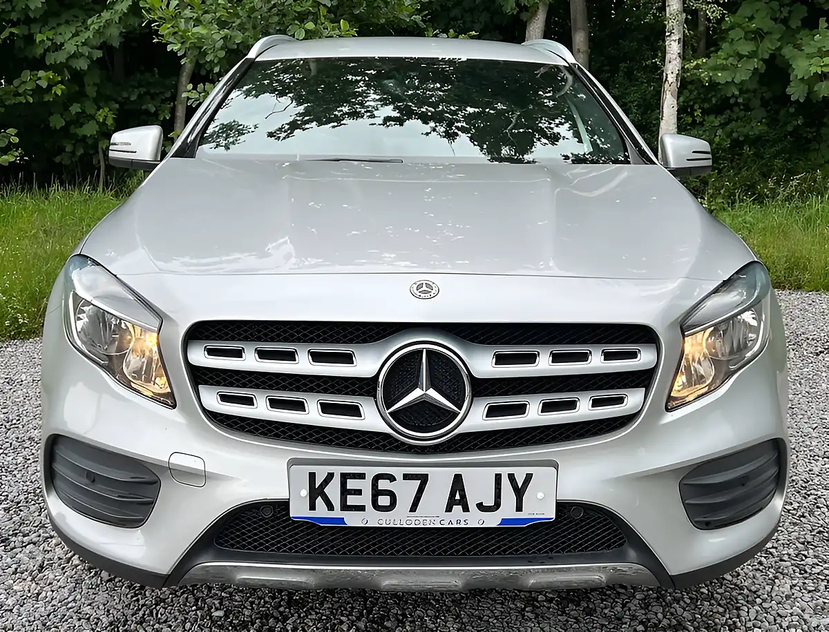 Used 2018 Mercedes-Benz Gla AMG Line Polar Silver - Interior and Exterior details 8