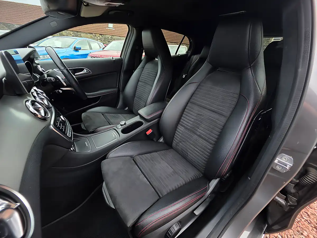 Used 2018 Mercedes-Benz Gla AMG Line (premium) Mountain Grey Metallic - Interior and Exterior details 10