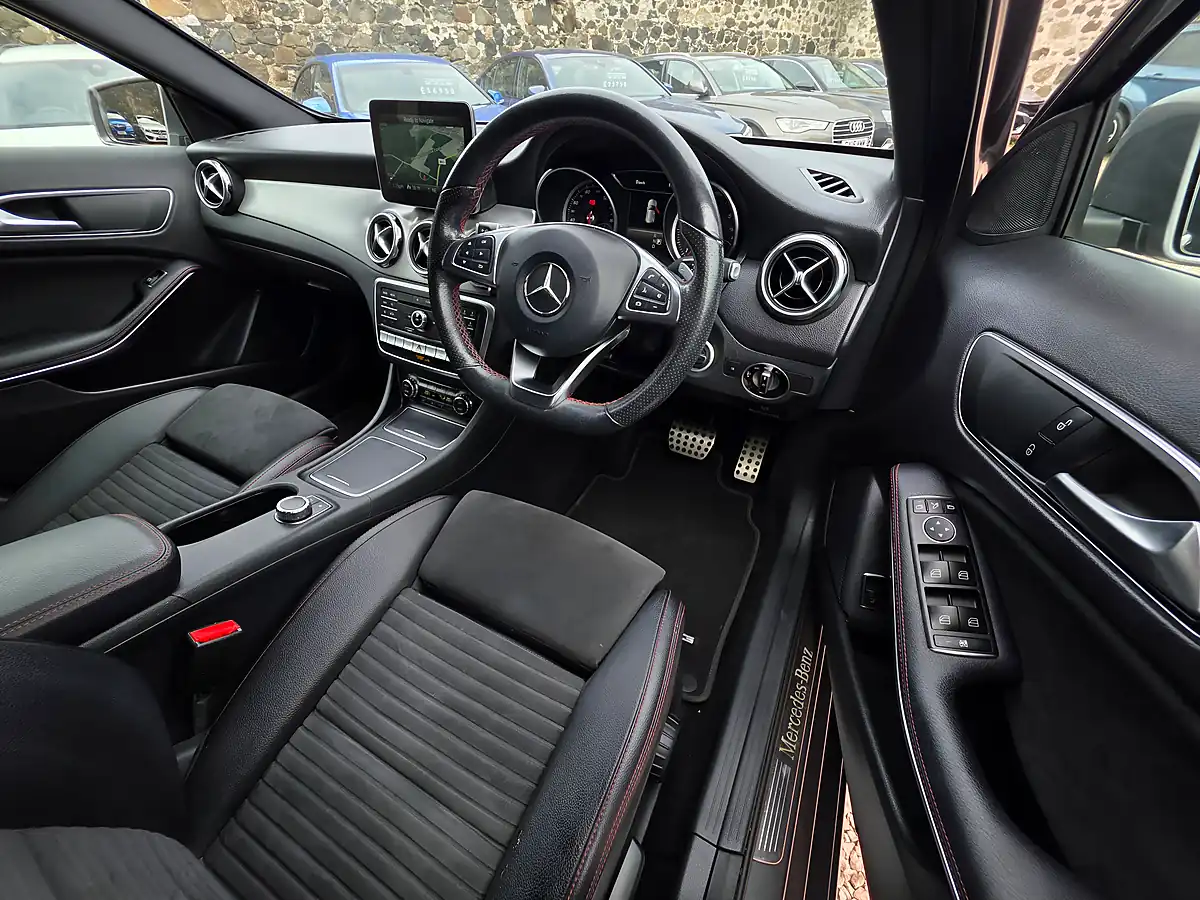 Used 2018 Mercedes-Benz Gla AMG Line (premium) Mountain Grey Metallic - Interior and Exterior details 8