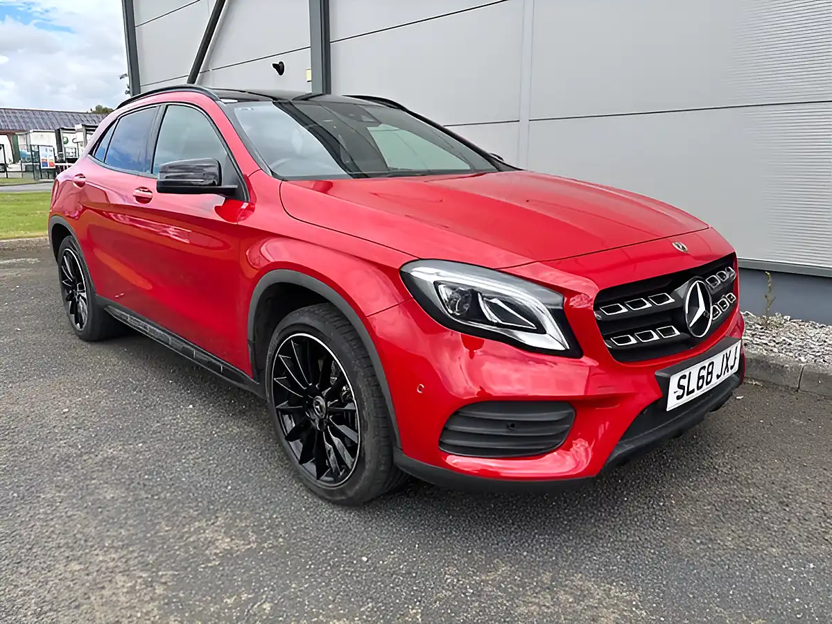 Used 2018 Mercedes-Benz Gla AMG Line (premium Plus) Red - Front View