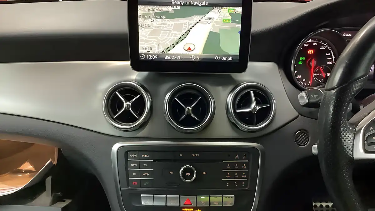 Used 2018 Mercedes-Benz Gla AMG Line Premium Silver - Interior and Exterior details 13