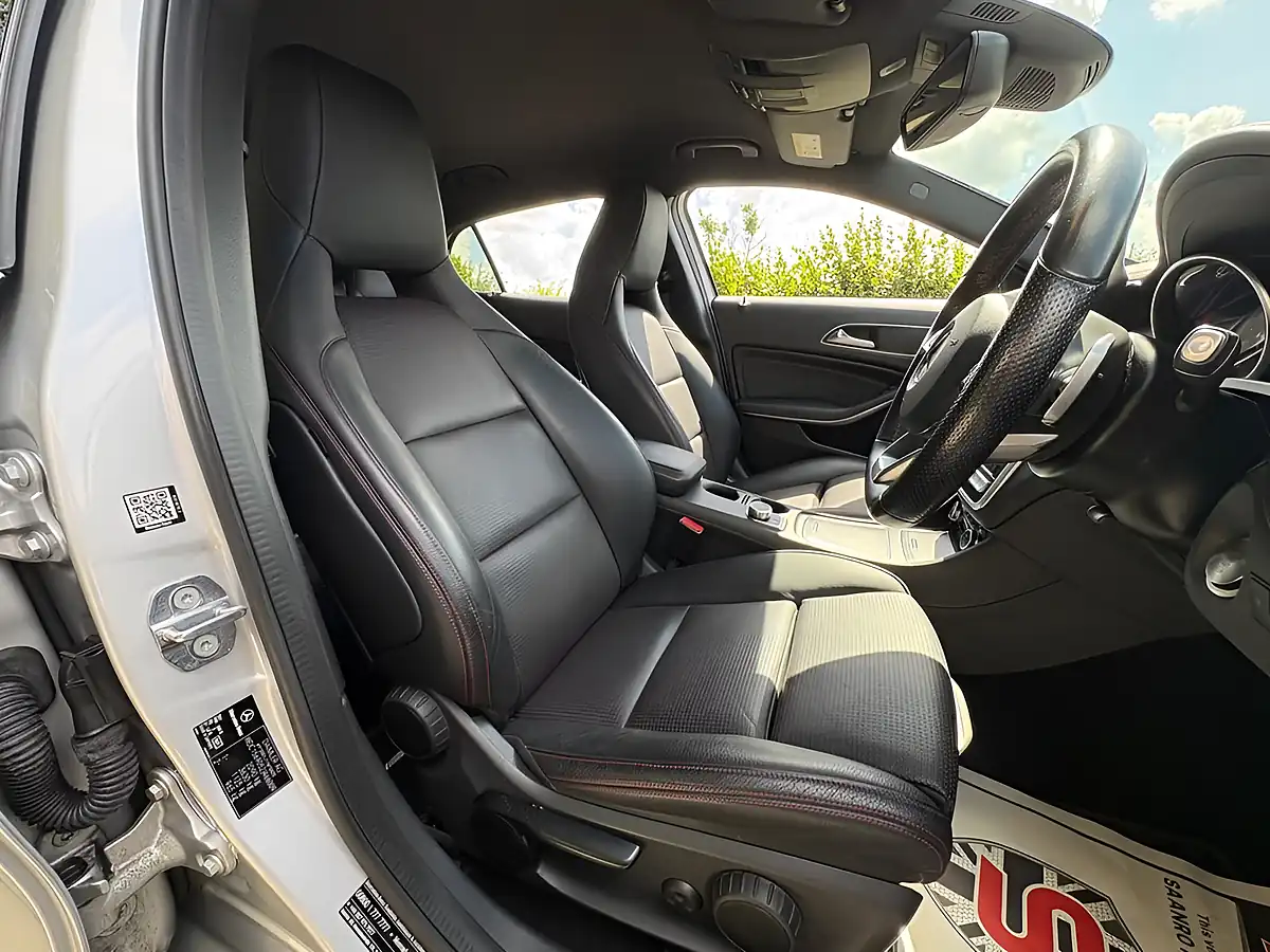 Used 2018 Mercedes-Benz Gla AMG Line Silver - Interior and Exterior details 8