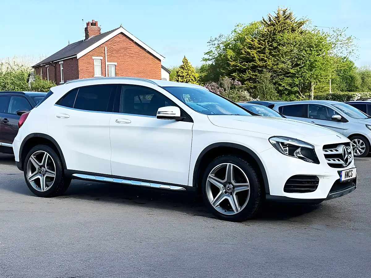 Used 2018 Mercedes-Benz Gla AMG Line White - Interior and Exterior details 2