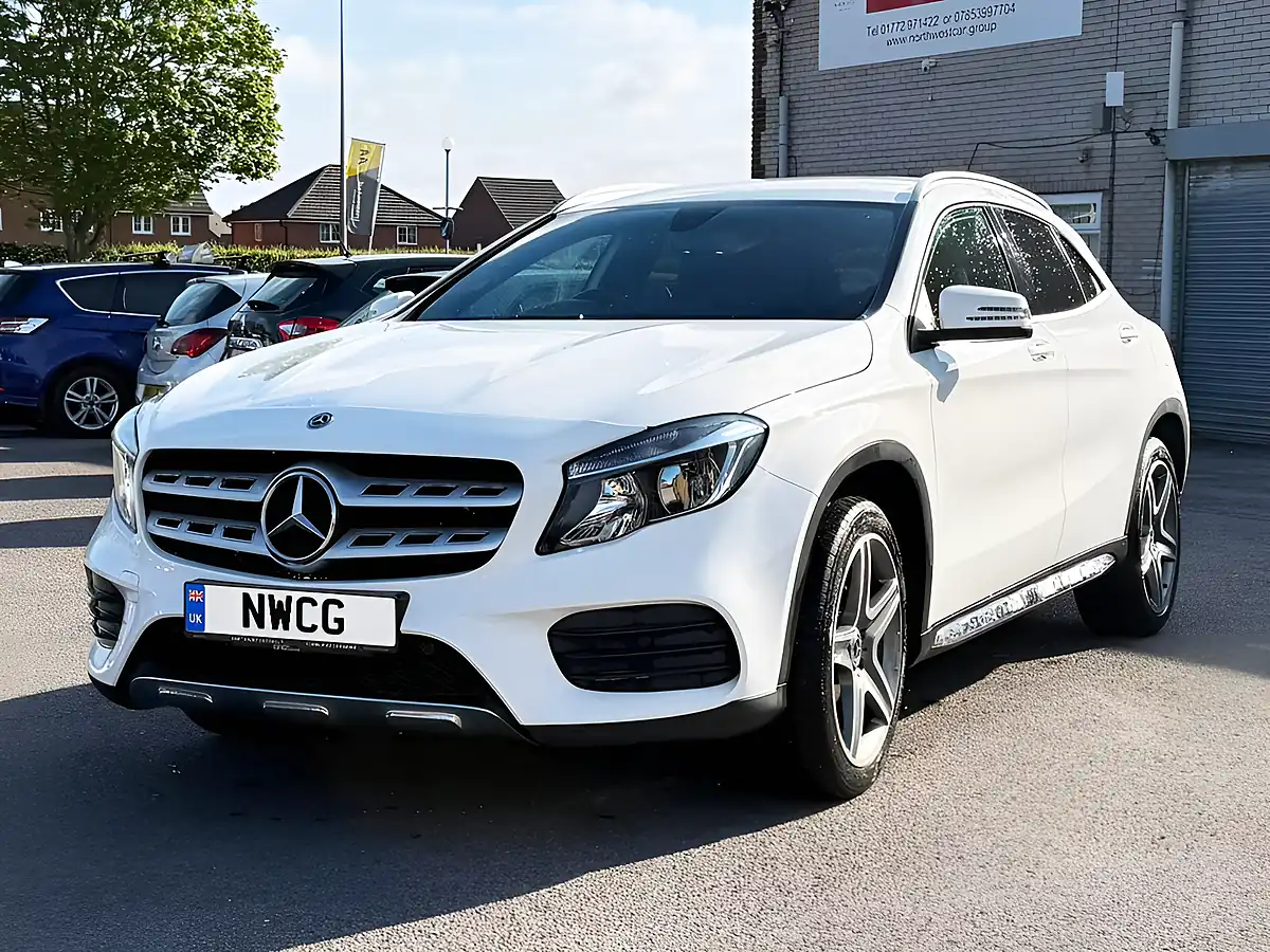 Used 2018 Mercedes-Benz Gla AMG Line White - Interior and Exterior details 6