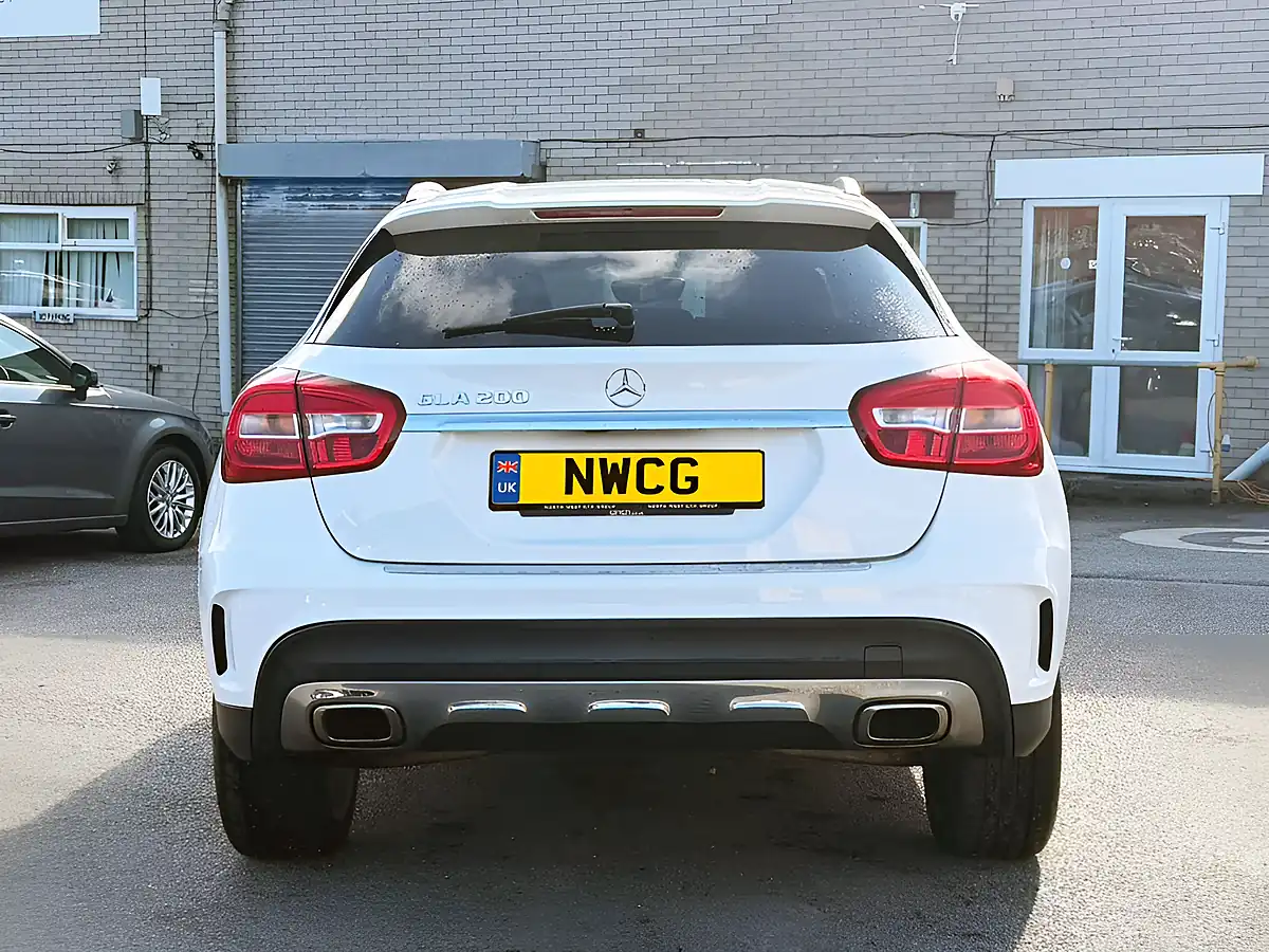 Used 2018 Mercedes-Benz Gla AMG Line White - Interior and Exterior details 9