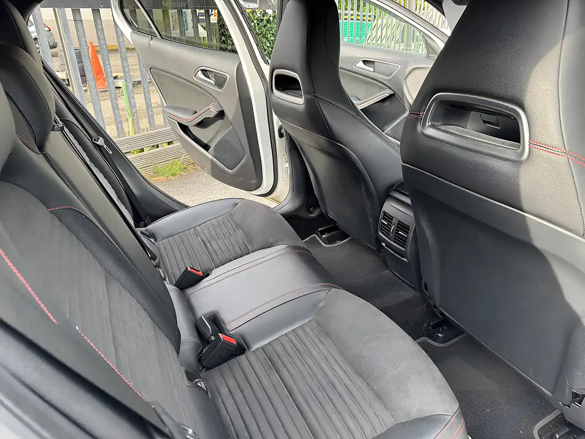 Used 2018 Mercedes-Benz Gla AMG Line White - Interior and Exterior details 11