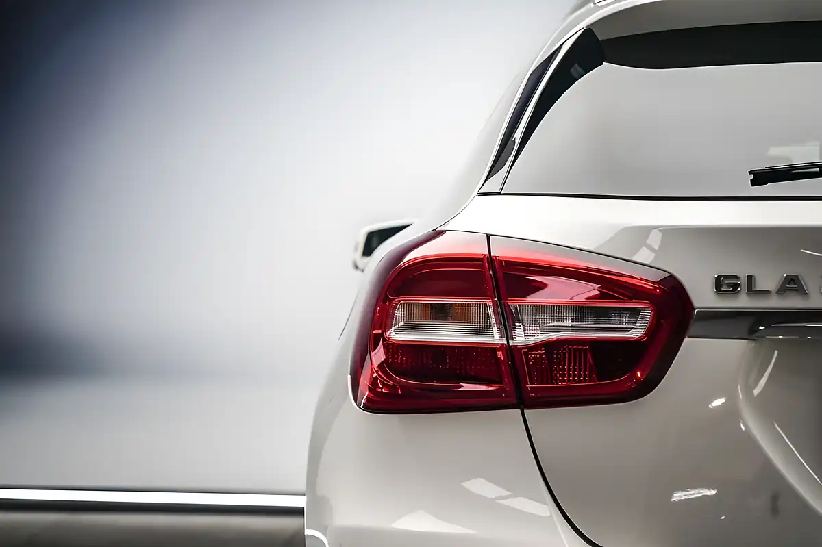 Used 2018 Mercedes-Benz Gla AMG Line White - Interior and Exterior details 10