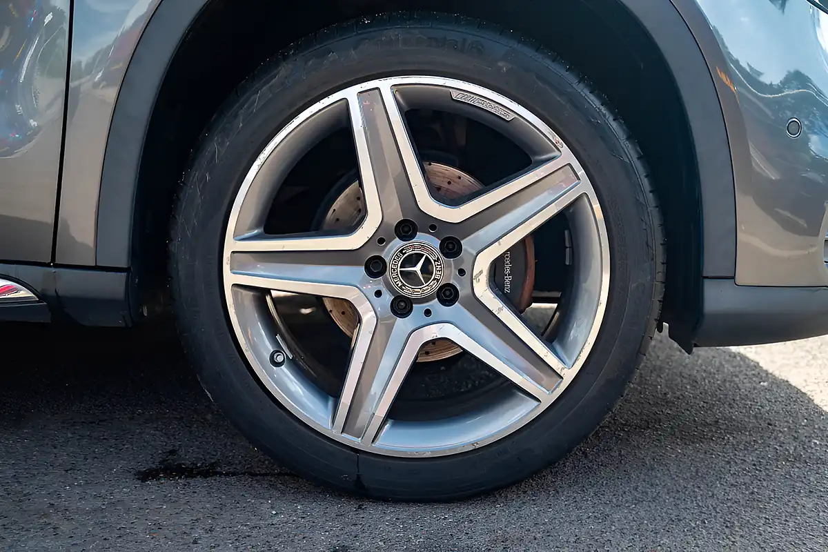 Used 2018 Mercedes-Benz Gla-Class AMG Line Executive Mountain Grey - Interior and Exterior details 10