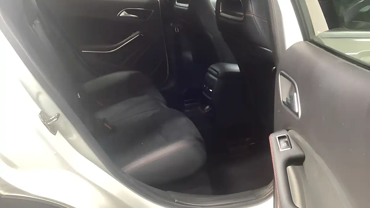 Used 2018 Mercedes-Benz Gla Class AMG Line White - Interior and Exterior details 18