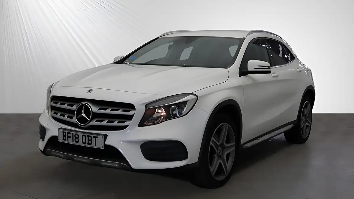 Used 2018 Mercedes-Benz Gla Class AMG Line White - Interior and Exterior details 4