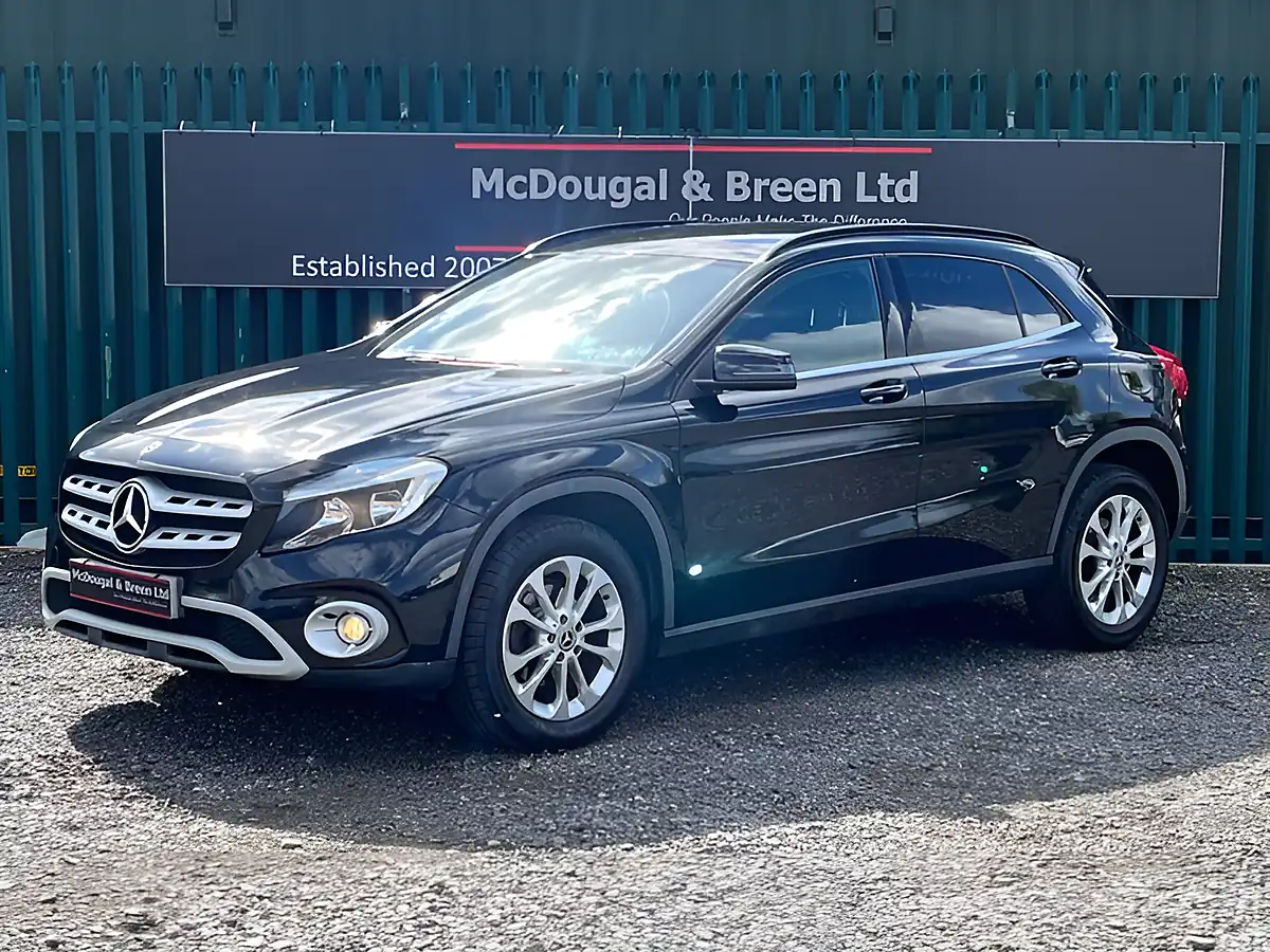Used 2018 Mercedes-Benz Gla Class Se Black - Front View