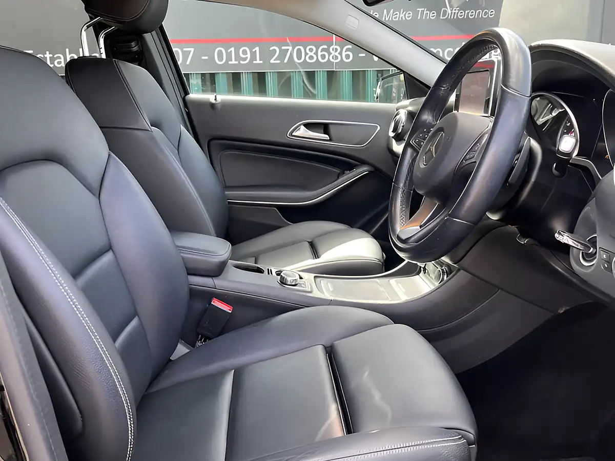 Used 2018 Mercedes-Benz Gla Class Se Black - Interior and Exterior details 17