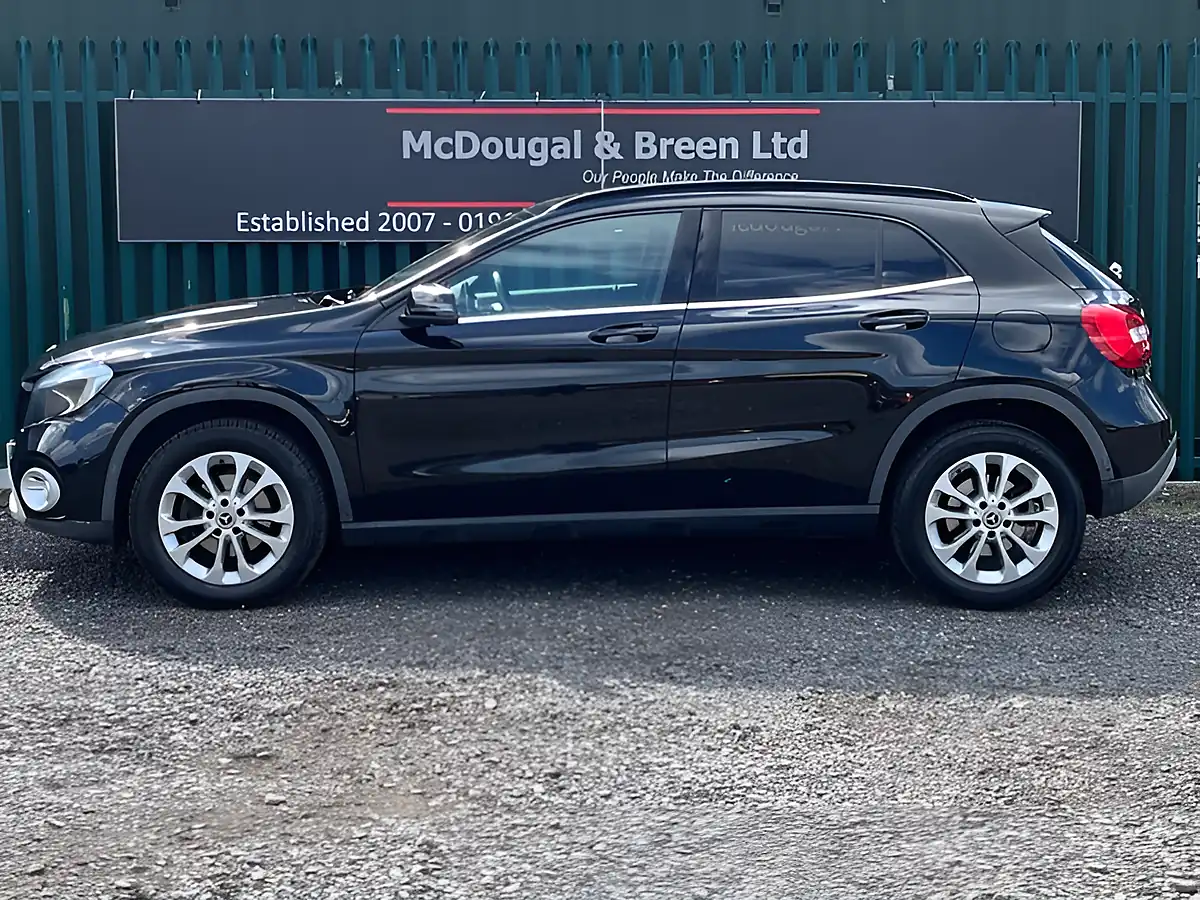 Used 2018 Mercedes-Benz Gla Class Se Black - Interior and Exterior details 2