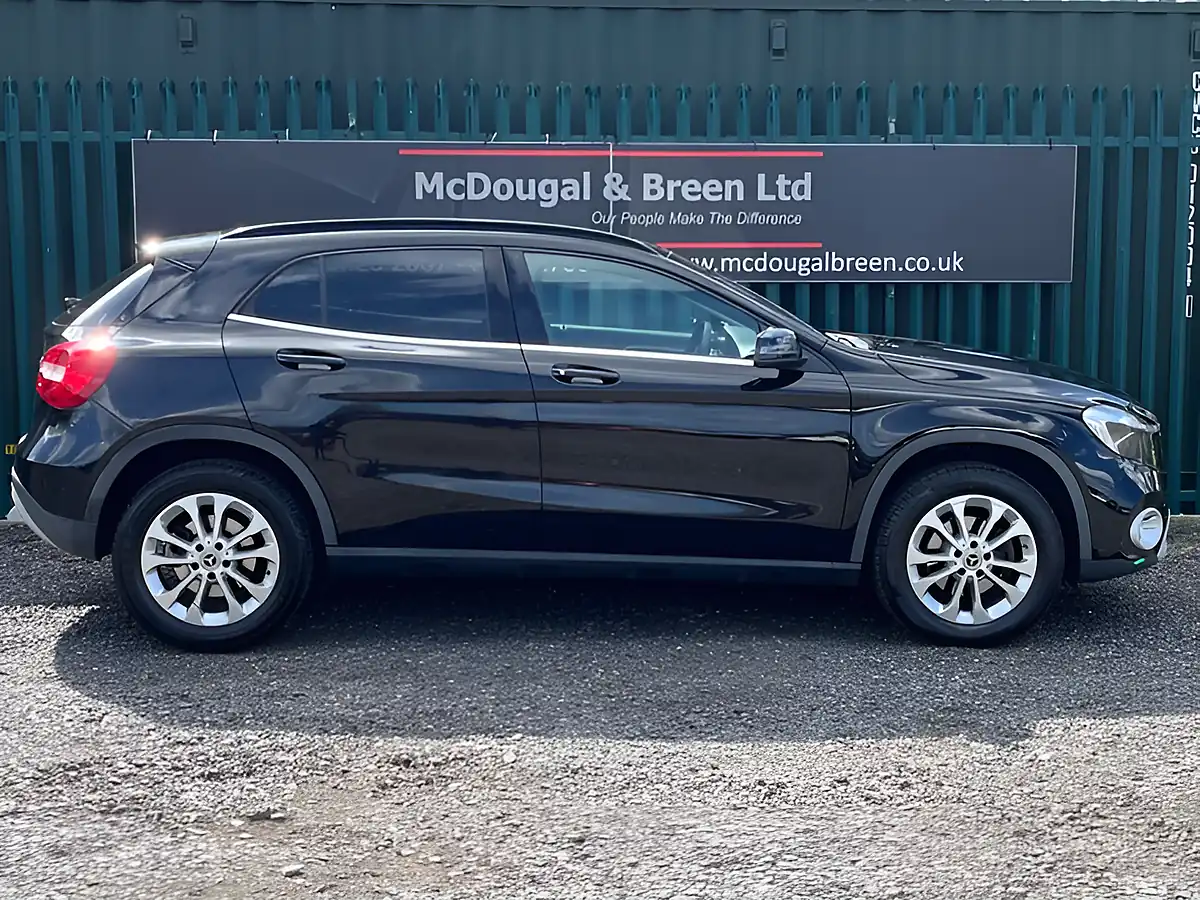 Used 2018 Mercedes-Benz Gla Class Se Black - Interior and Exterior details 6