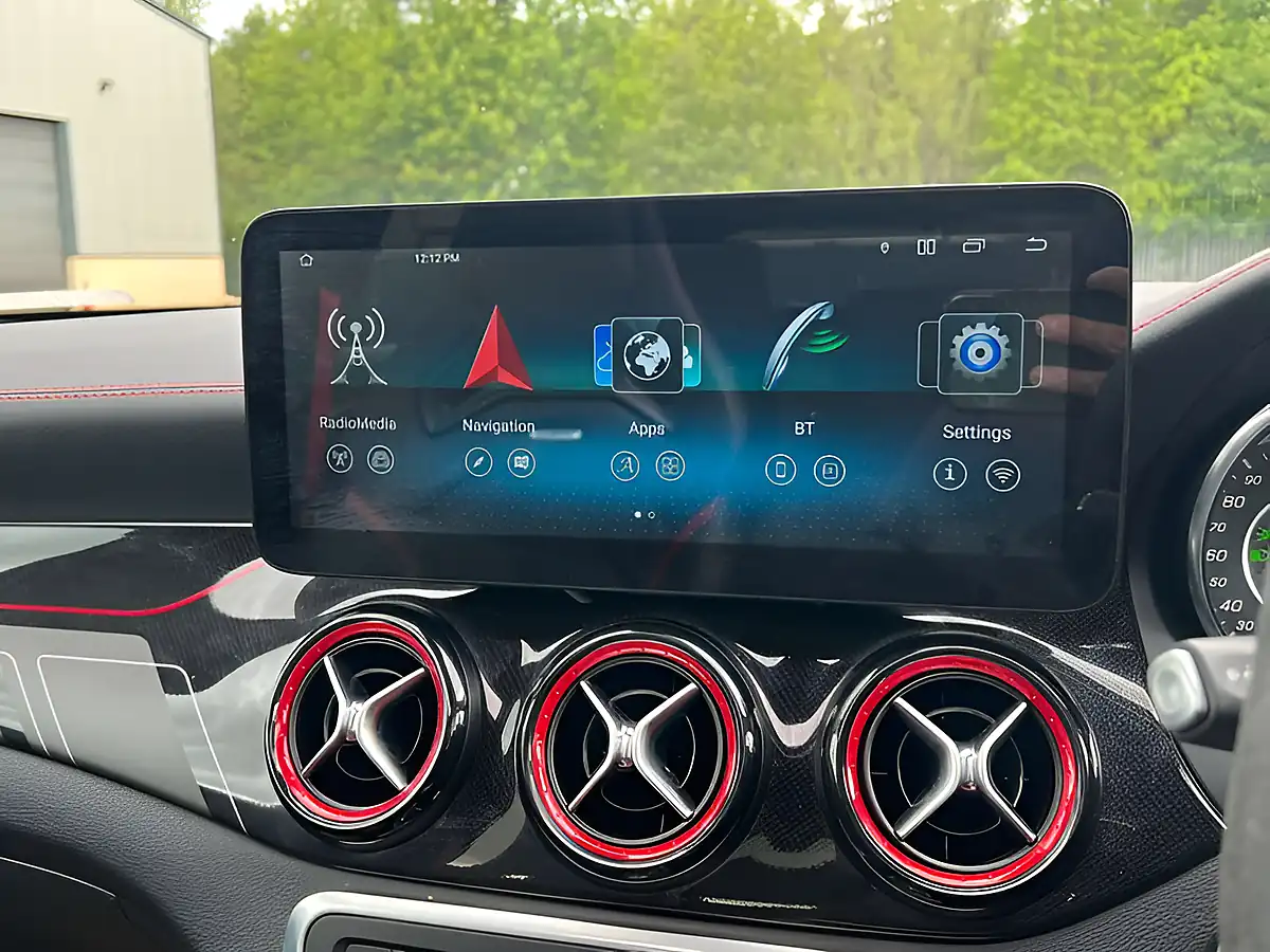 Used 2018 Mercedes-Benz Gla Premium Jupiter Red - Interior and Exterior details 19