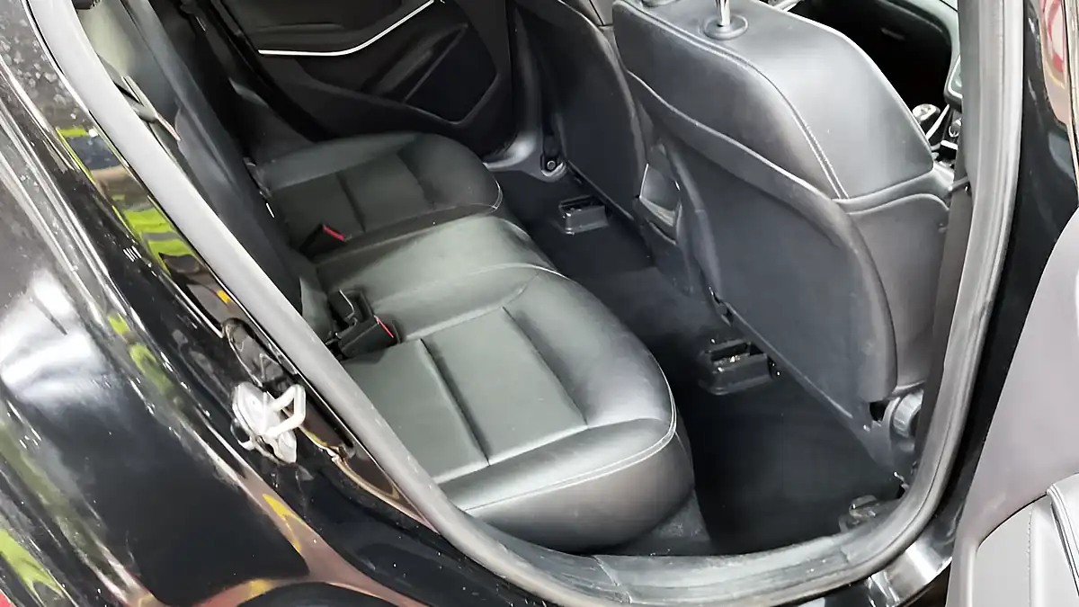 Used 2018 Mercedes-Benz Gla Se Black - Interior and Exterior details 11