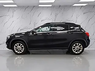 Used 2018 Mercedes-Benz Gla Se Black - Interior and Exterior details 8