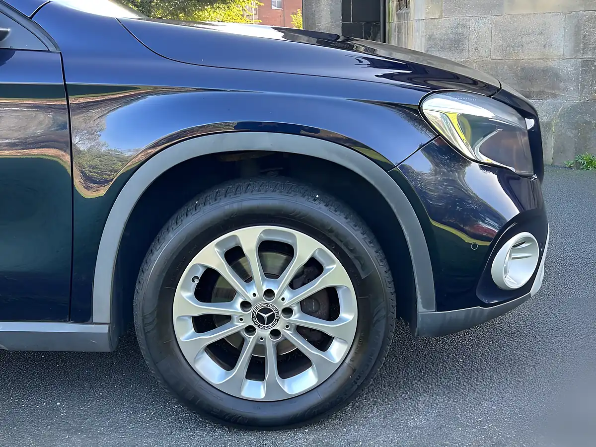 Used 2018 Mercedes-Benz Gla Se Blue - Interior and Exterior details 11