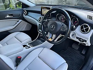 Used 2018 Mercedes-Benz Gla Se Blue - Interior and Exterior details 16