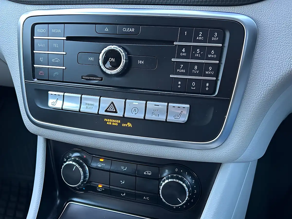 Used 2018 Mercedes-Benz Gla Se Blue - Interior and Exterior details 18