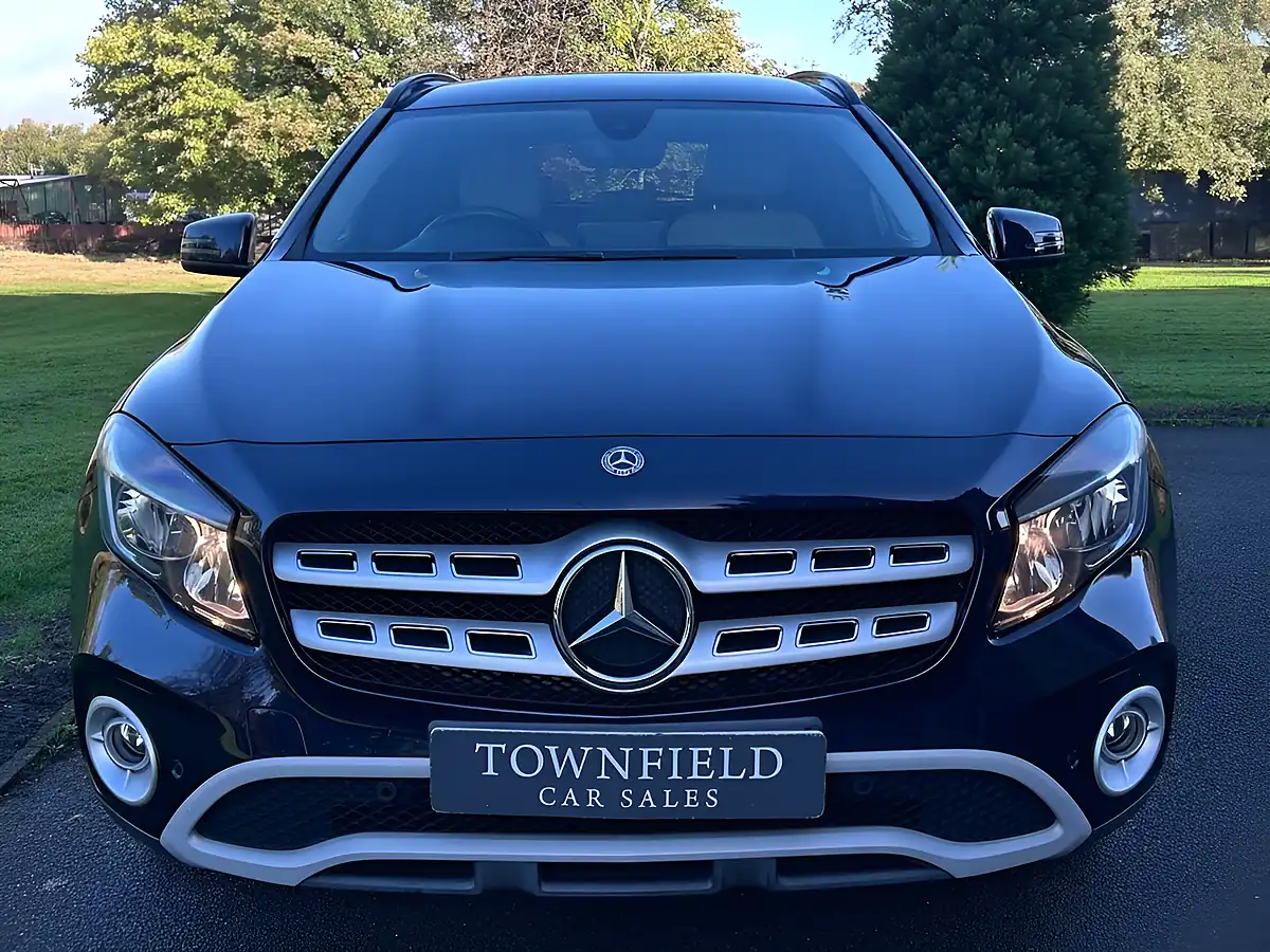 Used 2018 Mercedes-Benz Gla Se Blue - Interior and Exterior details 2