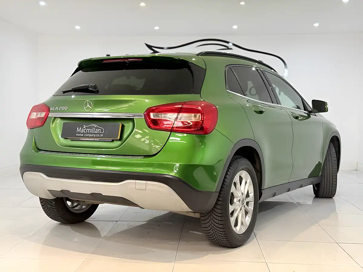 Used 2018 Mercedes-Benz Gla Se (executive) Green - Interior and Exterior details 11