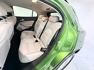 Used 2018 Mercedes-Benz Gla Se (executive) Green - Interior and Exterior details 17