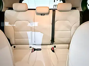 Used 2018 Mercedes-Benz Gla Se (executive) Green - Interior and Exterior details 19