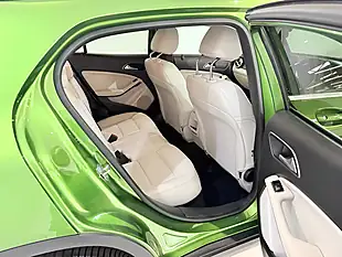 Used 2018 Mercedes-Benz Gla Se (executive) Green - Interior and Exterior details 20