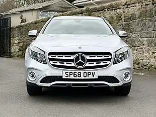 Used 2018 Mercedes-Benz Gla Se Executive Iridium Silver - Interior and Exterior details 3