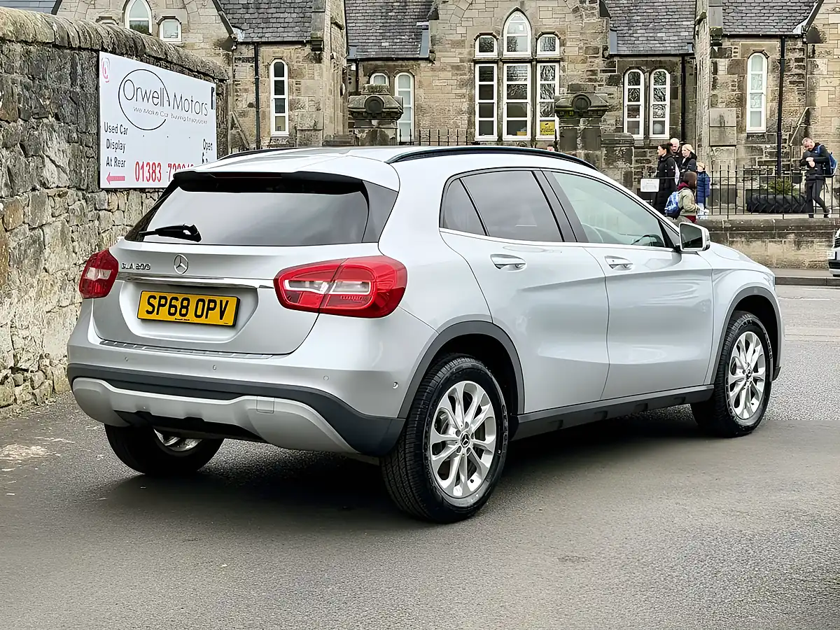 Used 2018 Mercedes-Benz Gla Se Executive Iridium Silver - Interior and Exterior details 9
