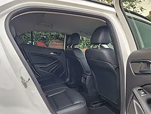 Used 2018 Mercedes-Benz Gla Se (executive) White - Interior and Exterior details 12