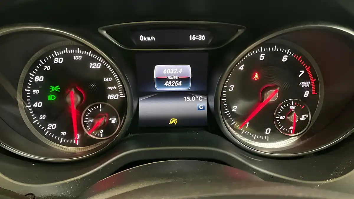 Used 2018 Mercedes-Benz Gla Se Grey - Interior and Exterior details 9