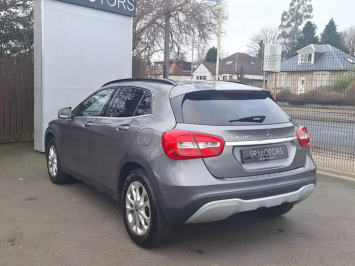 Used 2018 Mercedes-Benz Gla Se Grey - Interior and Exterior details 4