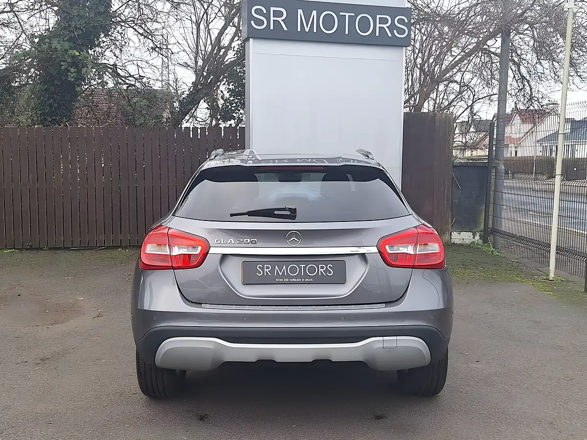 Used 2018 Mercedes-Benz Gla Se Grey - Interior and Exterior details 5