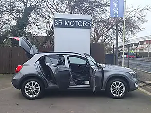 Used 2018 Mercedes-Benz Gla Se Grey - Interior and Exterior details 7